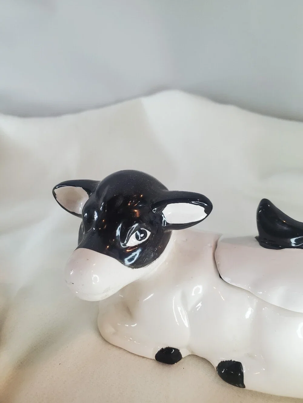 Vintage Jersey Cow Creamer & Suger Bowl. Great set for kitchen farm decor.